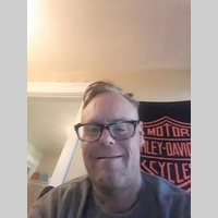 Looking for a roommate