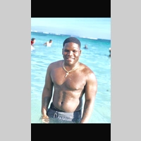 Looking for a roommate in North Shore, North Shore - Boston